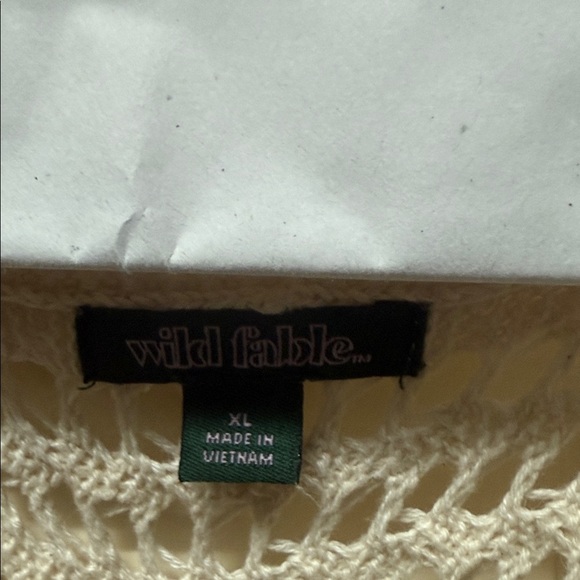 Wild gable Cream V-Neck Knit Sweater - Picture 2 of 3